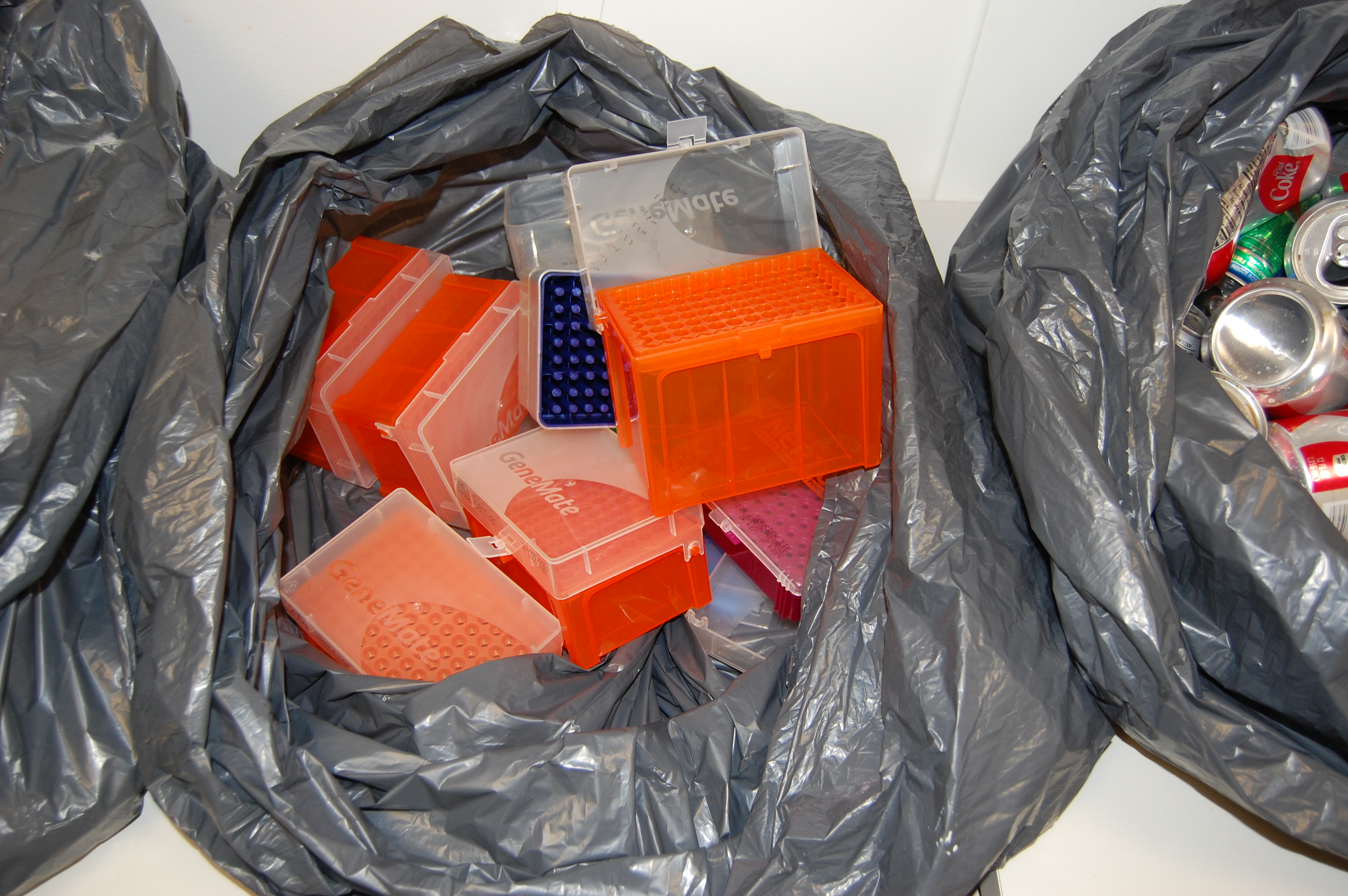 A pound of tip boxes