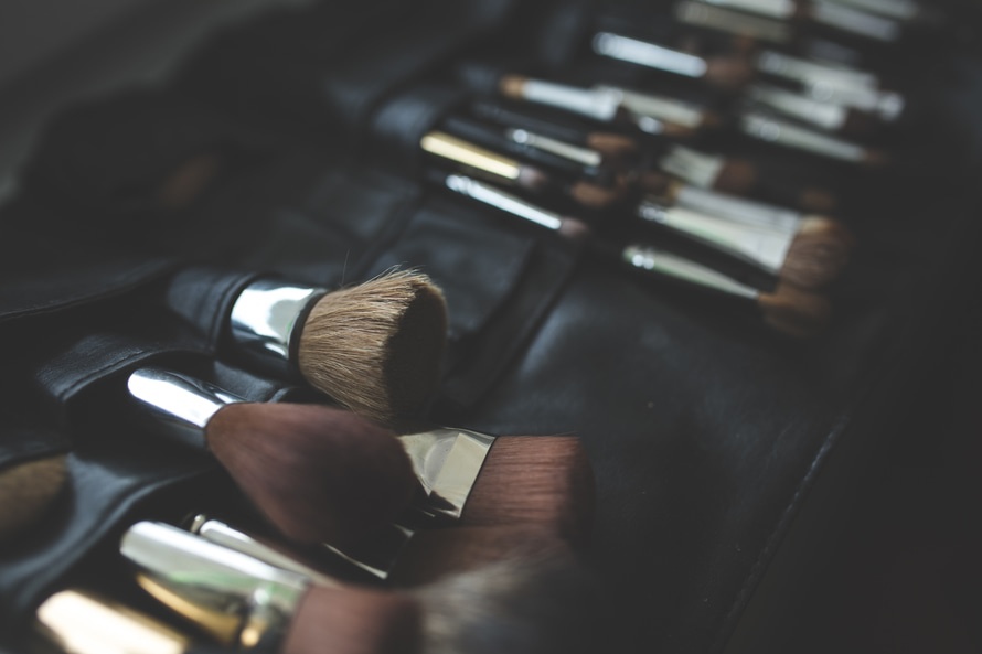 brush-makeup-photo