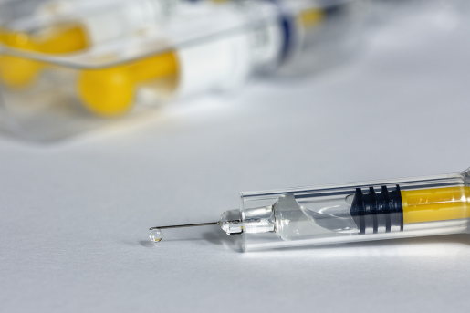 syringe-flu-vaccine-photo