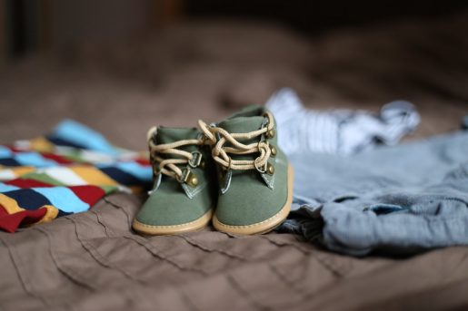 shoes-child-clothing-pregnancy-47220