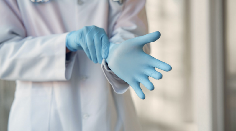 glove-medical-student-photo
