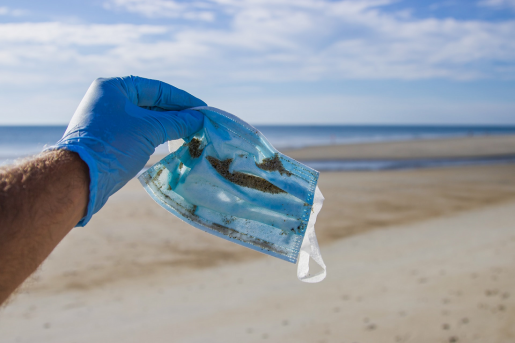 mask-gloves-beach-photo