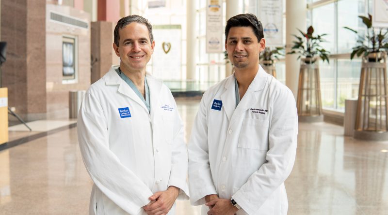 Dr. Gabriel Loor and Dr. Ramiro Fernandez.