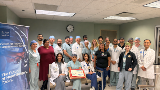 Dr. Kenneth Liao and his team celebrating the 1,000th robotic heart procedure.